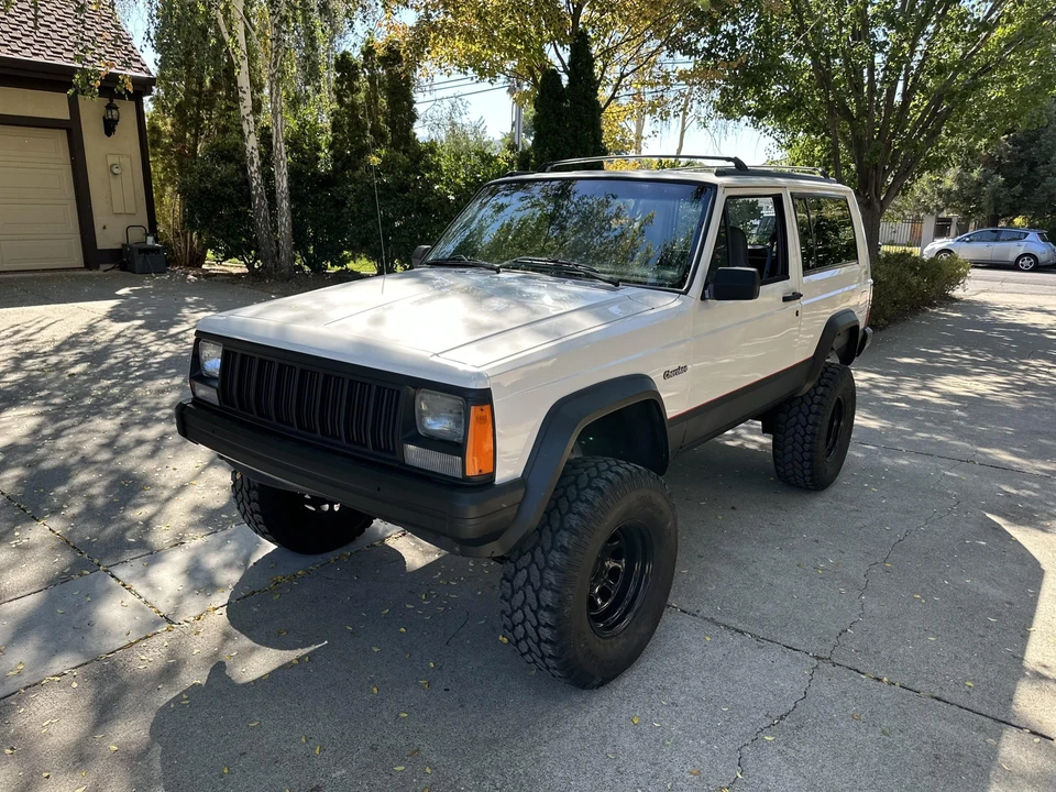 1996 Jeep XJ Cherokee - Image 10 of 31