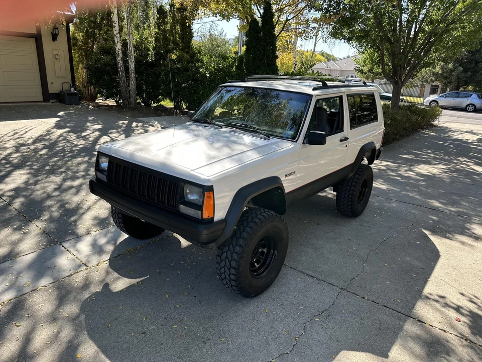 1996 Jeep XJ Cherokee - Image 9 of 31