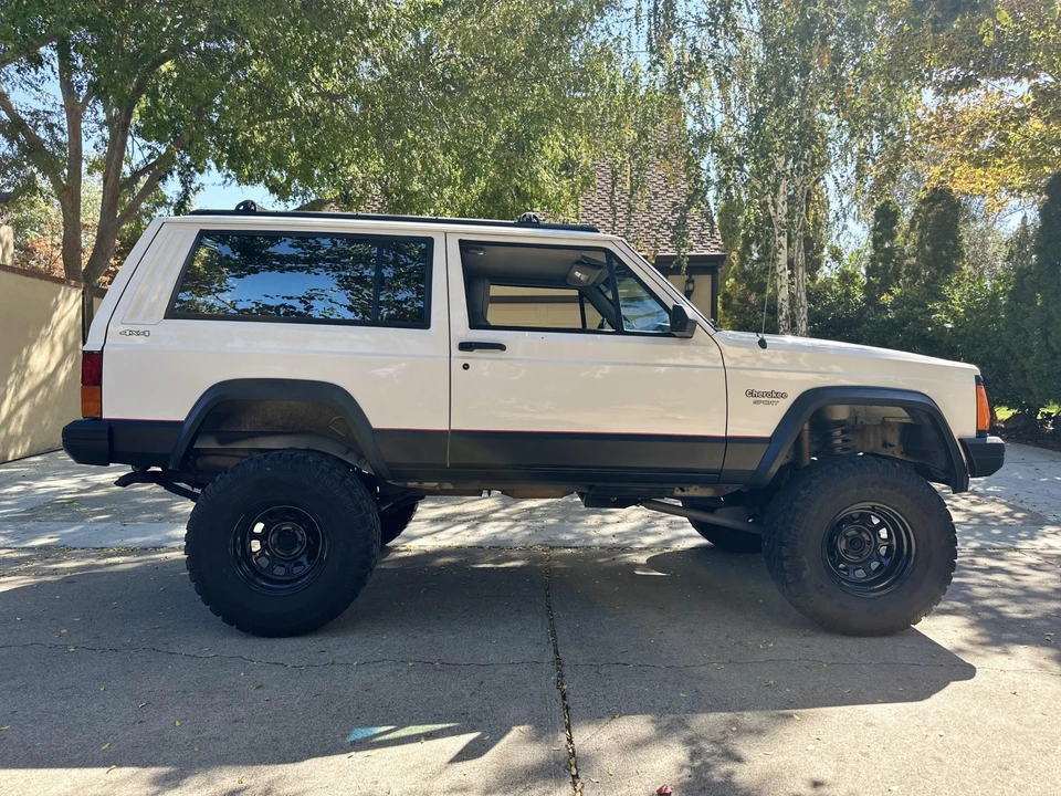1996 Jeep XJ Cherokee - Image 26 of 31