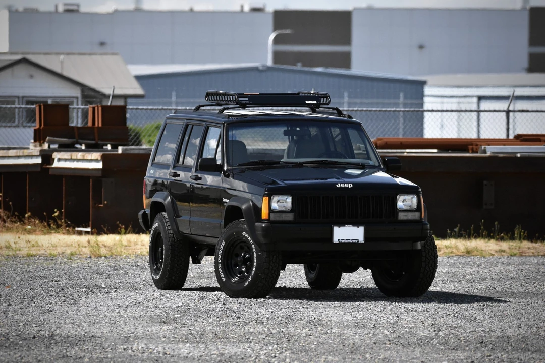 1996 Jeep XJ Cherokee - Image 14 of 31