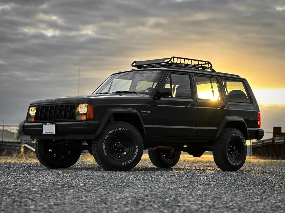 1996 Jeep XJ Cherokee - Image 2 of 31