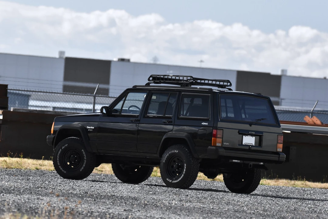 1996 Jeep XJ Cherokee - Image 28 of 31