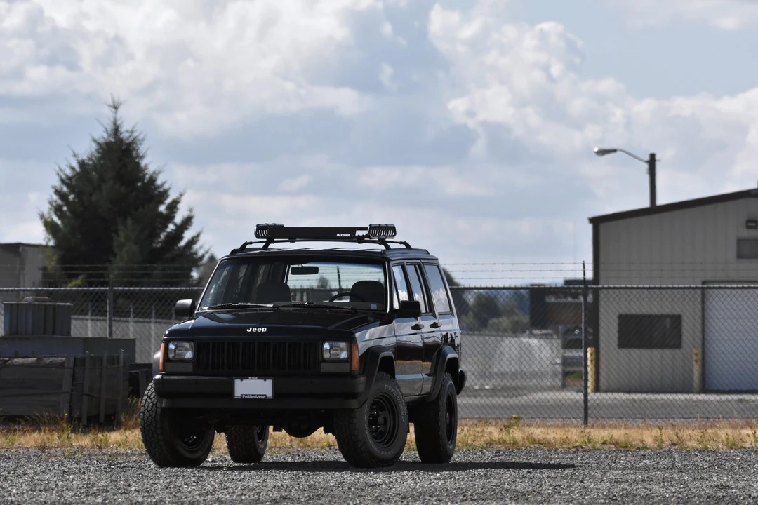 1996 Jeep XJ Cherokee - Image 19 of 31