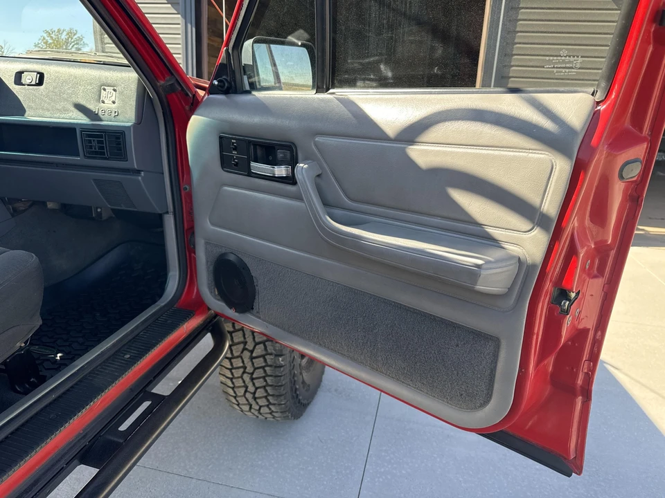 1996 Jeep XJ Cherokee - Image 22 of 31