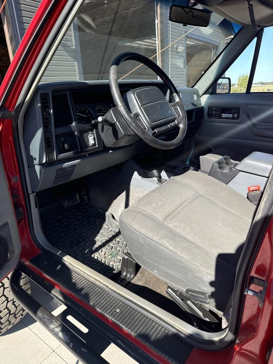 1996 Jeep XJ Cherokee - Image 16 of 31