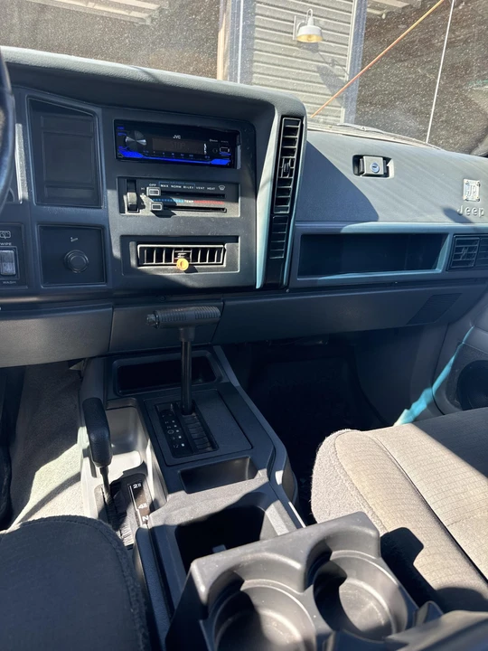 1996 Jeep XJ Cherokee - Image 26 of 31