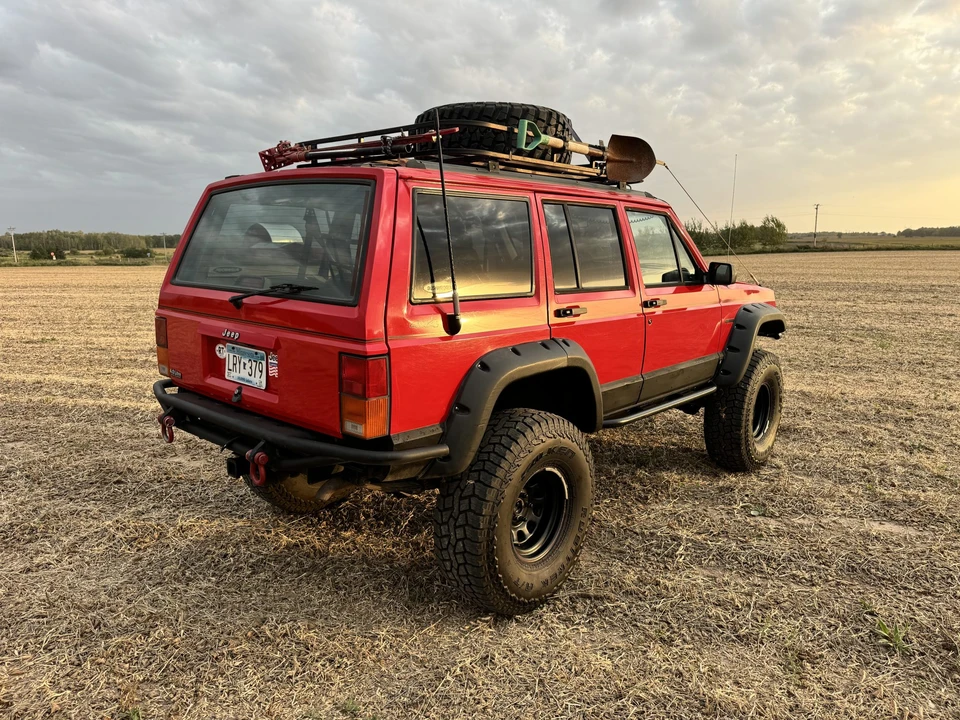 1996 Jeep XJ Cherokee - Image 6 of 31