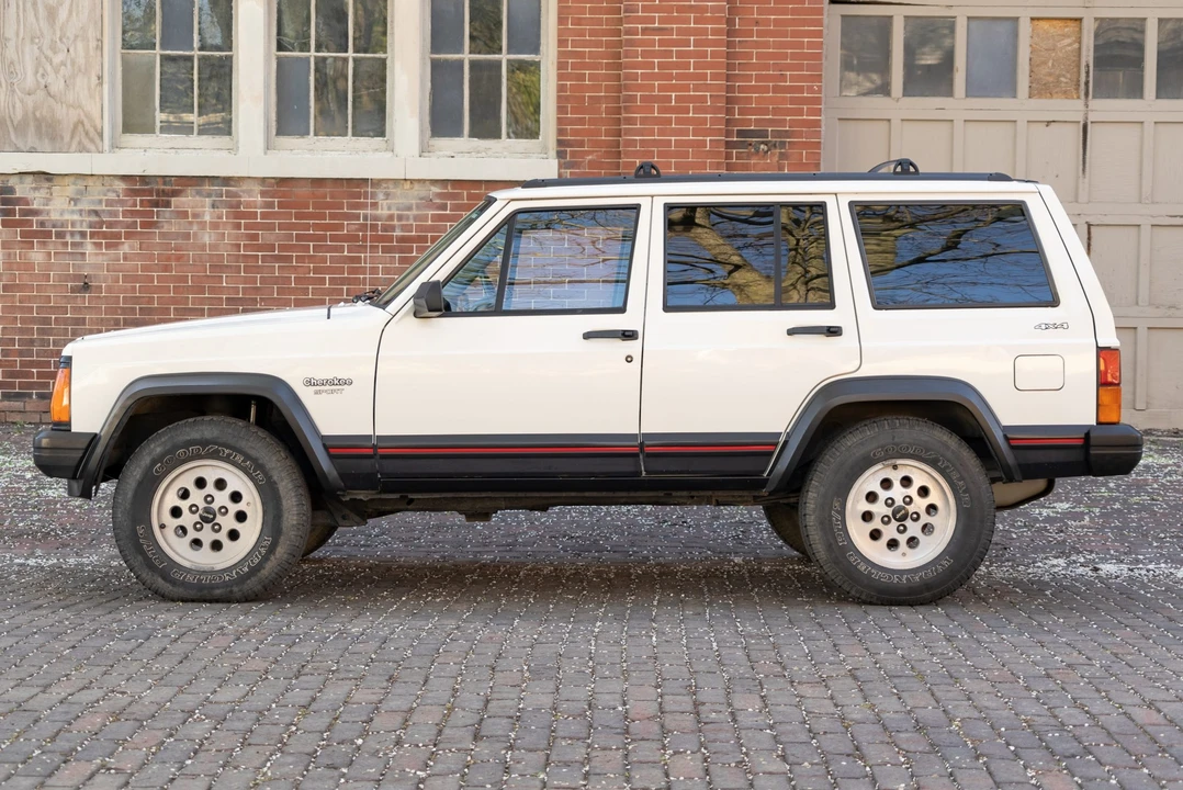1996 Jeep XJ Cherokee - Image 3 of 31