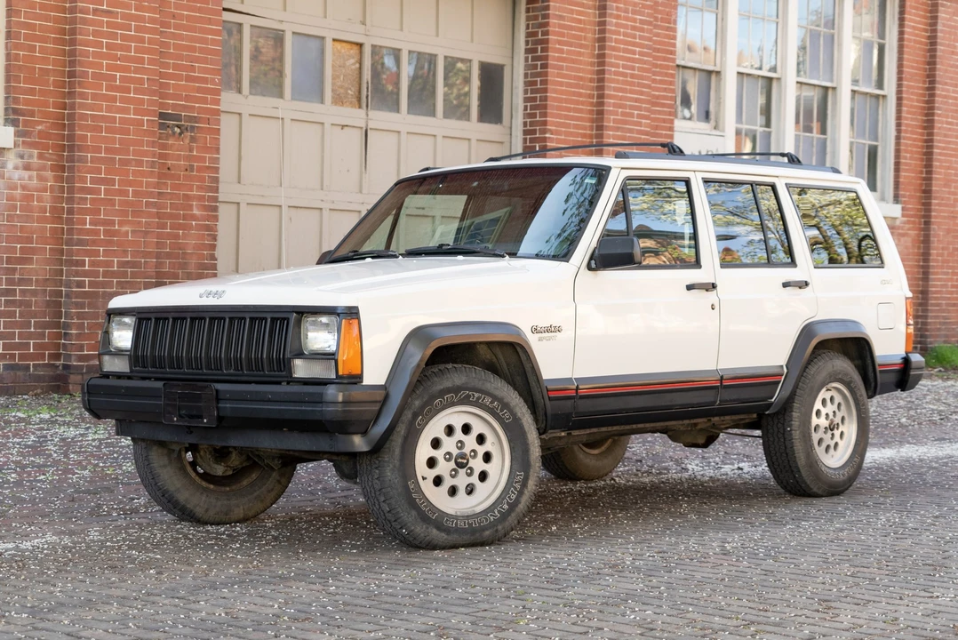 1996 Jeep XJ Cherokee - Image 2 of 31