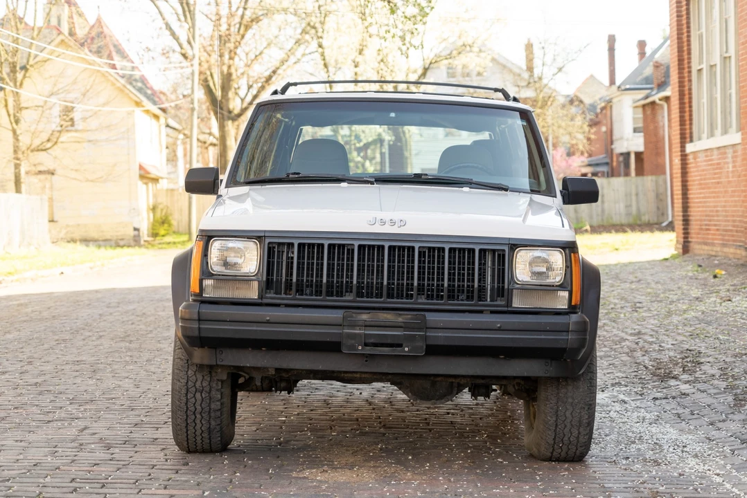 1996 Jeep XJ Cherokee - Image 11 of 31