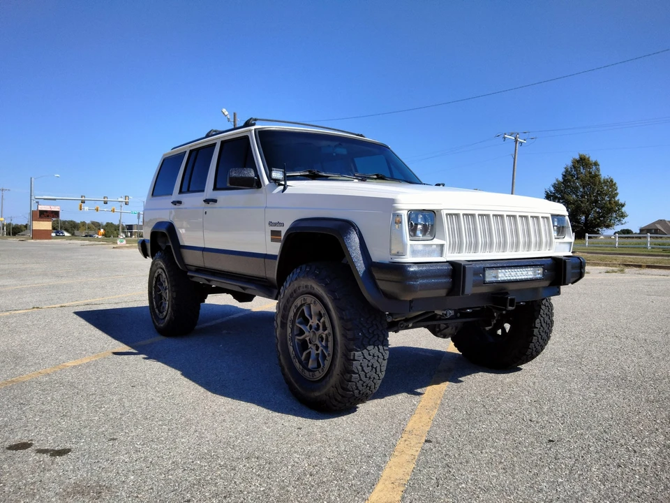 1996 Jeep XJ Cherokee - Image 6 of 31