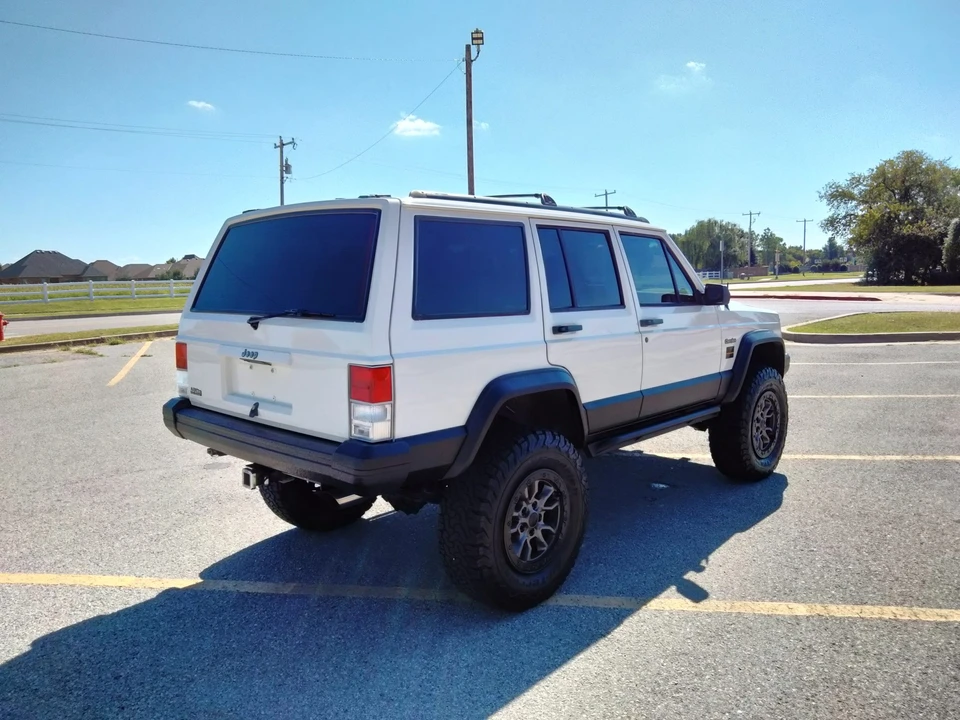 1996 Jeep XJ Cherokee - Image 30 of 31