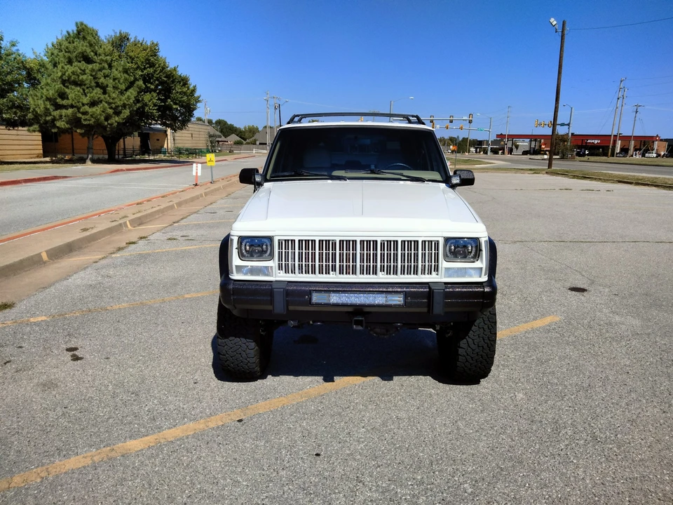 1996 Jeep XJ Cherokee - Image 10 of 31