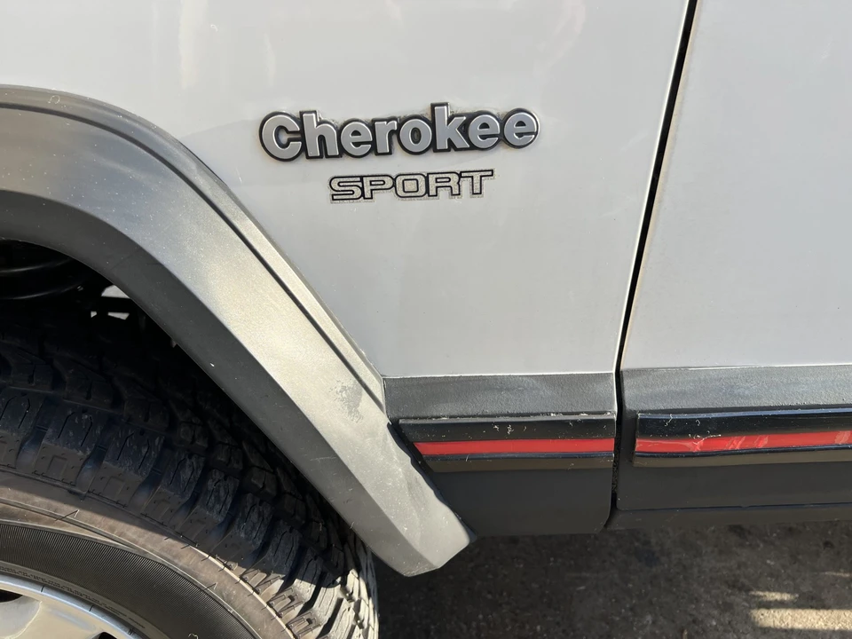 1996 Jeep XJ Cherokee - Image 24 of 31