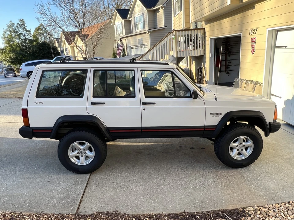 1996 Jeep XJ Cherokee - Image 11 of 31