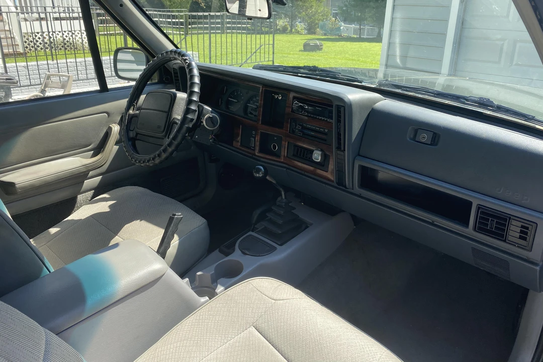 1996 Jeep XJ Cherokee - Image 30 of 31