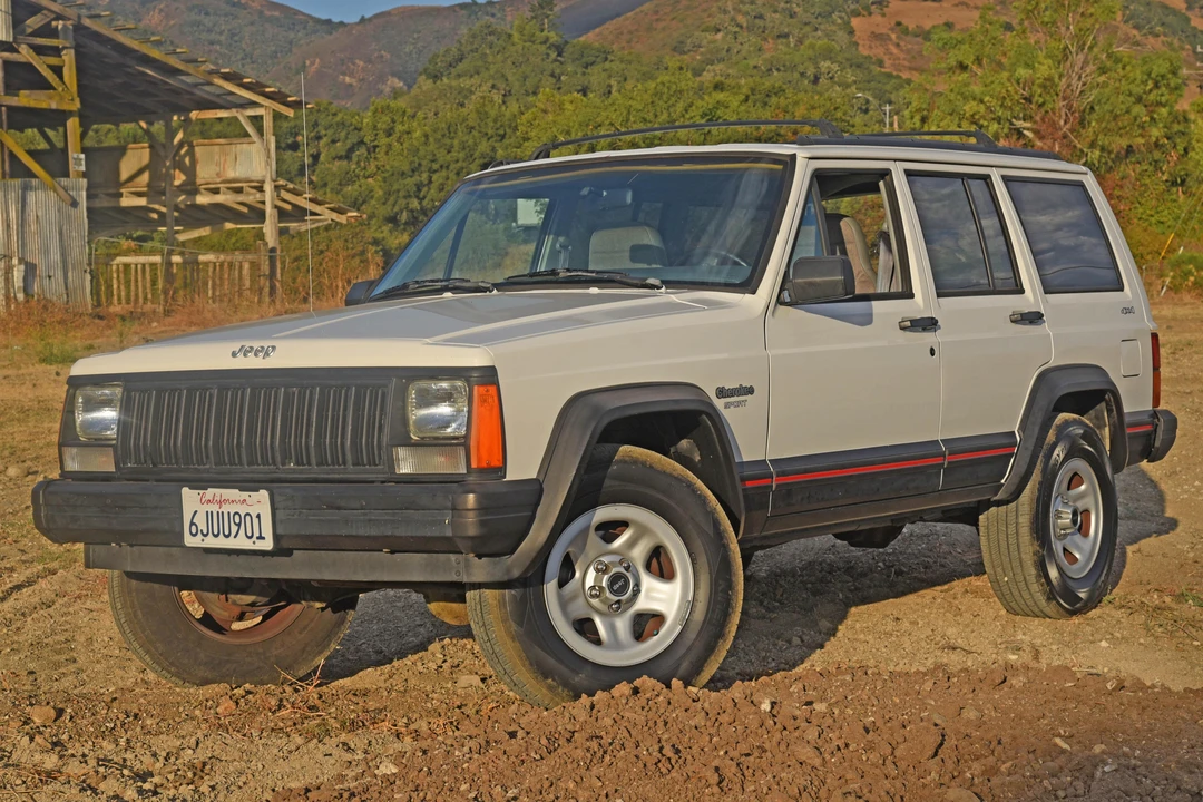 1996 Jeep XJ Cherokee - Image 9 of 31