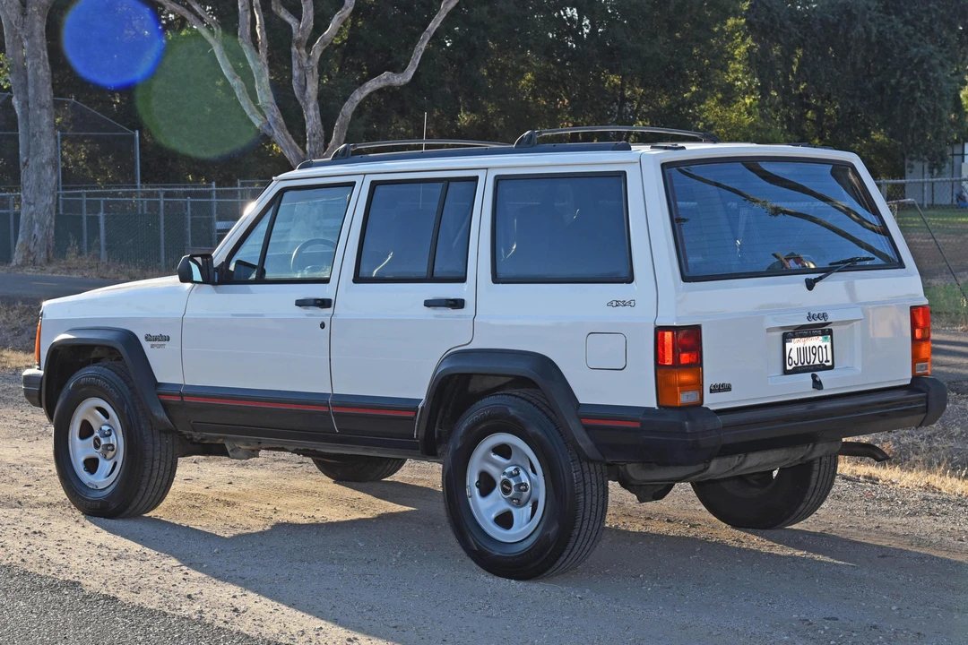 1996 Jeep XJ Cherokee - Image 4 of 31