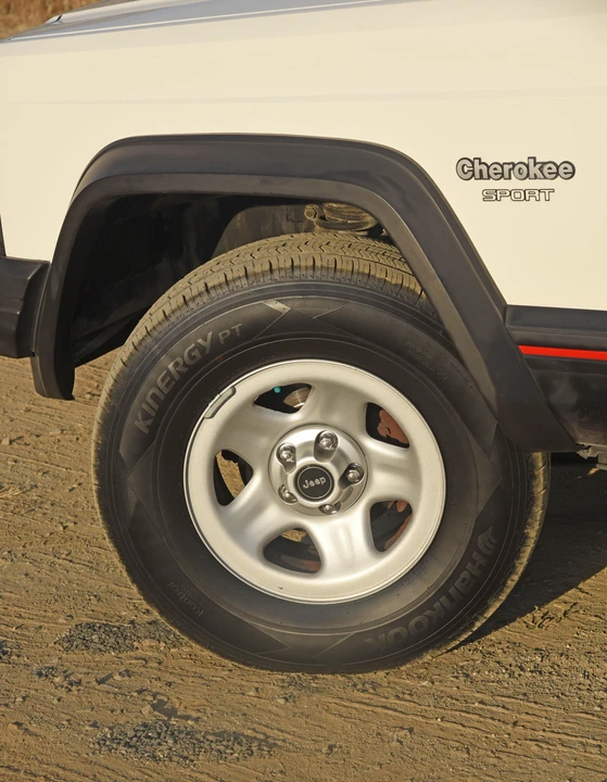 1996 Jeep XJ Cherokee - Image 30 of 31