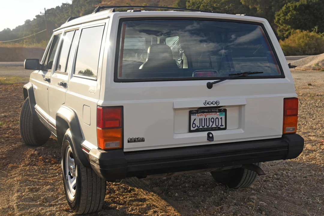 1996 Jeep XJ Cherokee - Image 13 of 31