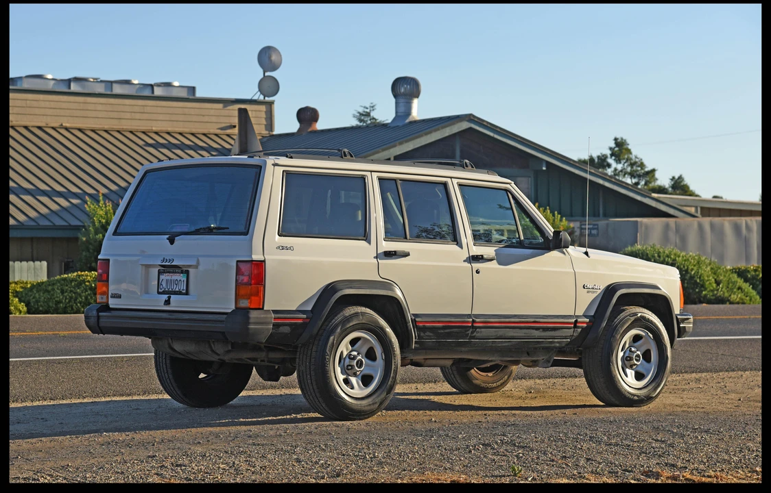 1996 Jeep XJ Cherokee - Image 16 of 31