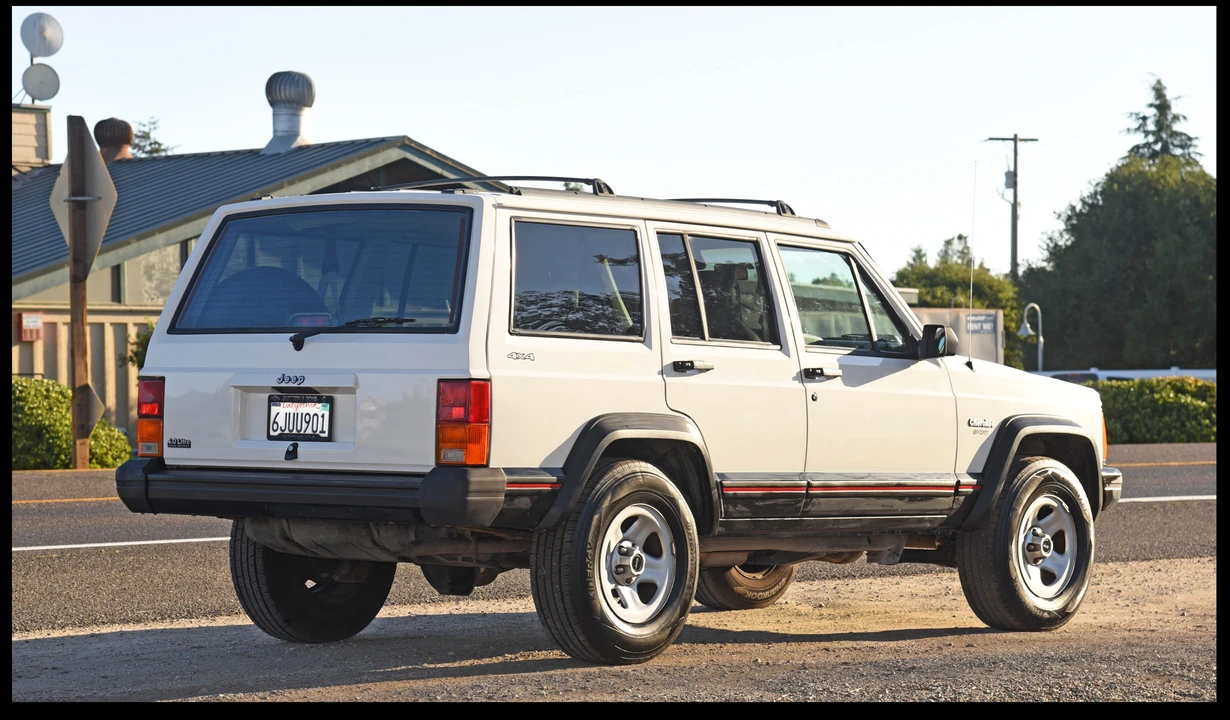 1996 Jeep XJ Cherokee - Image 15 of 31