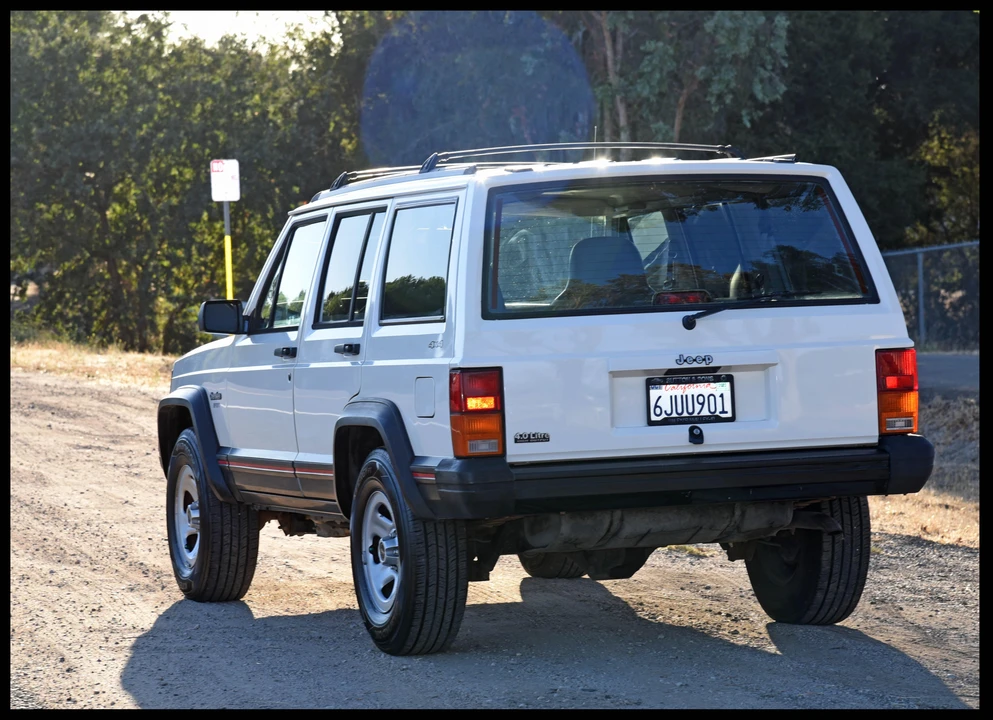 1996 Jeep XJ Cherokee - Image 12 of 31
