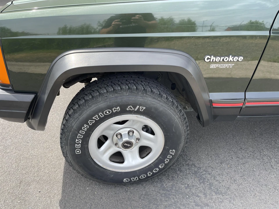 1996 Jeep XJ Cherokee - Image 28 of 31