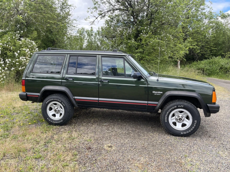 1996 Jeep XJ Cherokee - Image 20 of 31