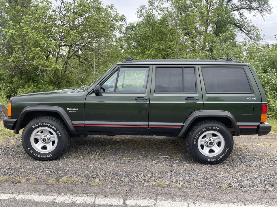 1996 Jeep XJ Cherokee - Image 12 of 31