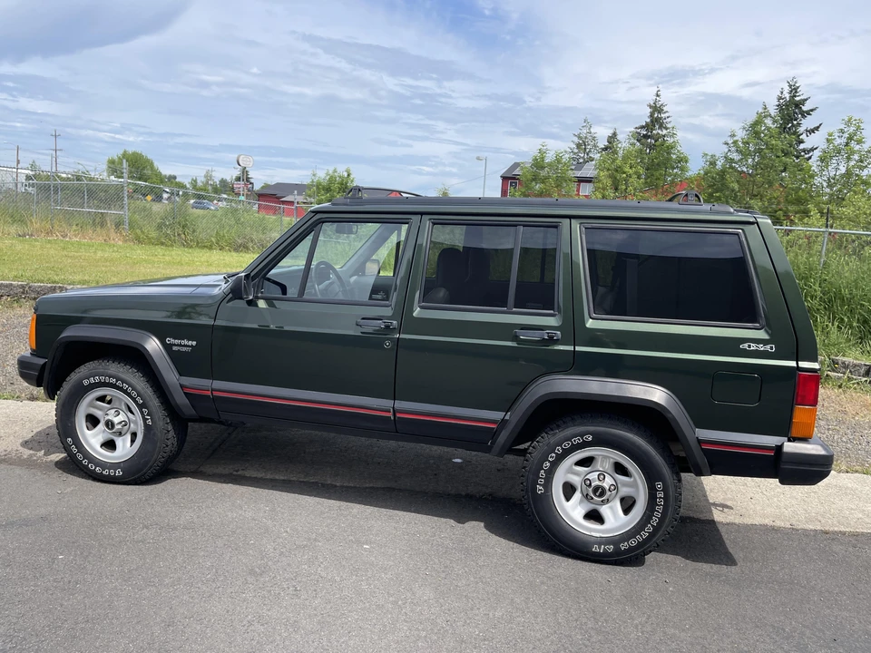 1996 Jeep XJ Cherokee - Image 14 of 31