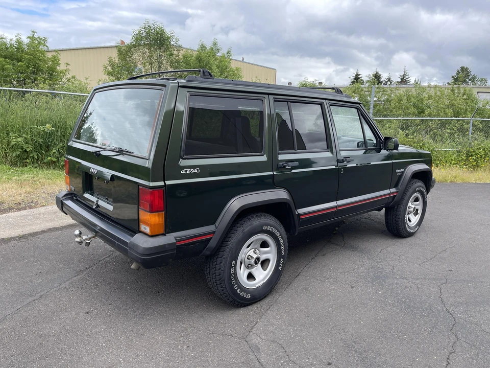 1996 Jeep XJ Cherokee - Image 18 of 31