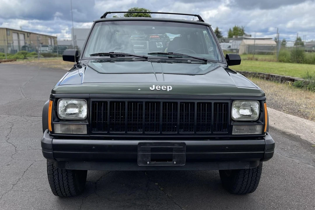 1996 Jeep XJ Cherokee - Image 2 of 31