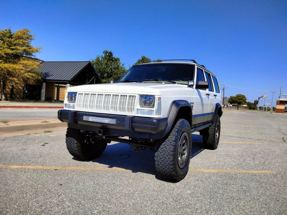 1996 Jeep XJ Cherokee - Image 10 of 31