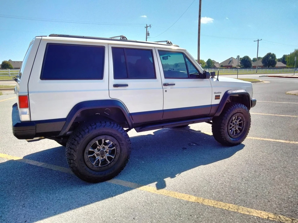 1996 Jeep XJ Cherokee - Image 22 of 31