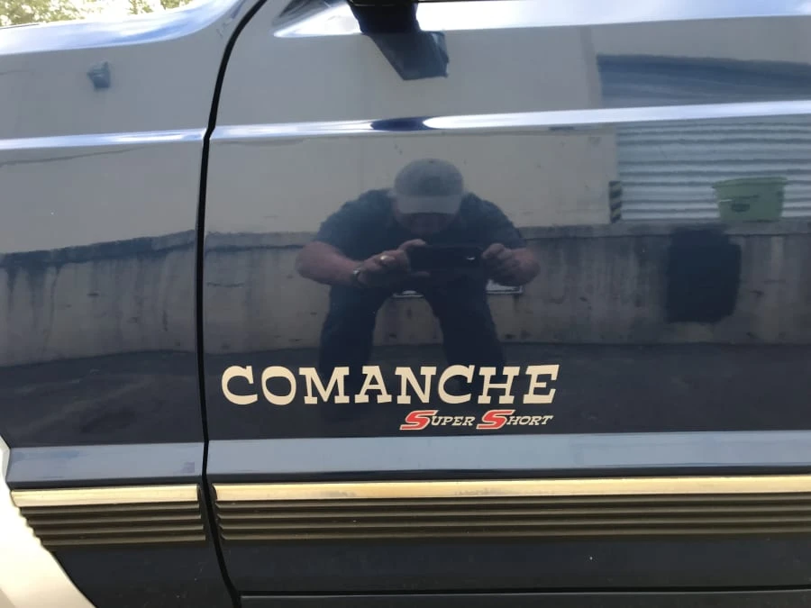 1996 Jeep Comanche - Image 10 of 12