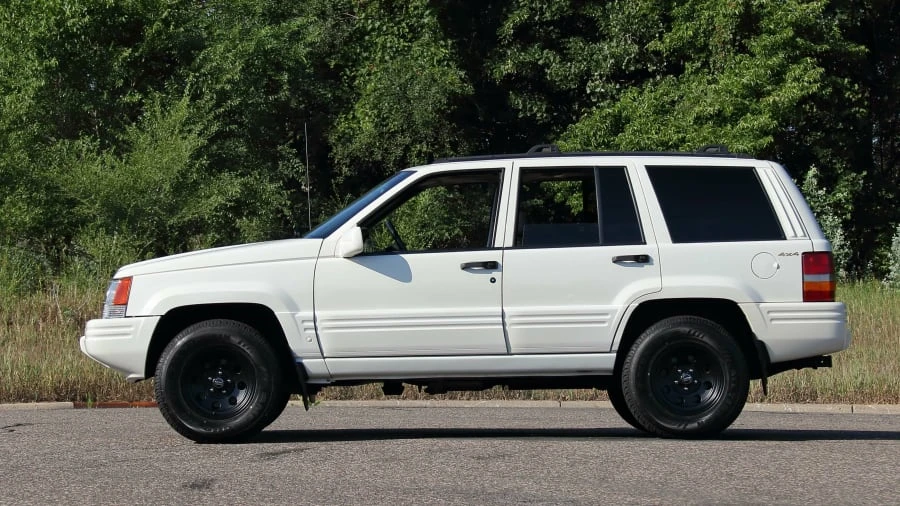 1996 Jeep ZJ Grand Cherokee - Image 2 of 23