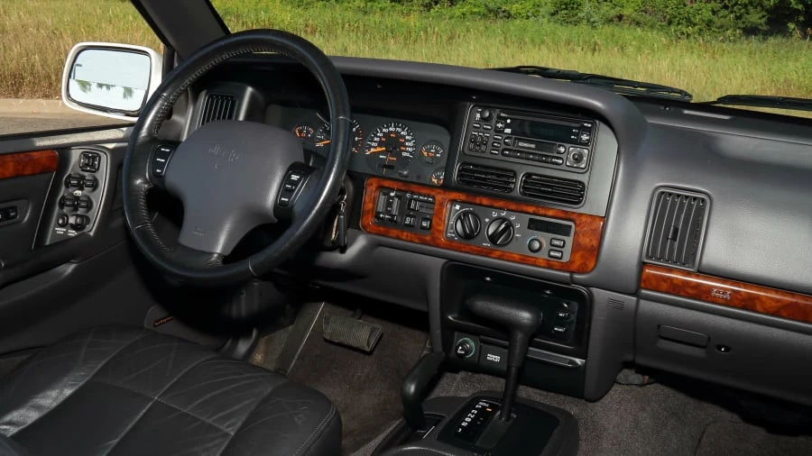 1996 Jeep ZJ Grand Cherokee - Image 11 of 23