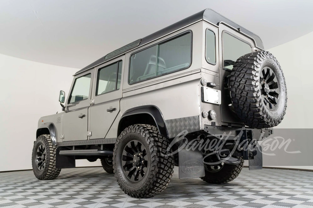 1996 Land Rover Defender 110 - Image 5 of 6