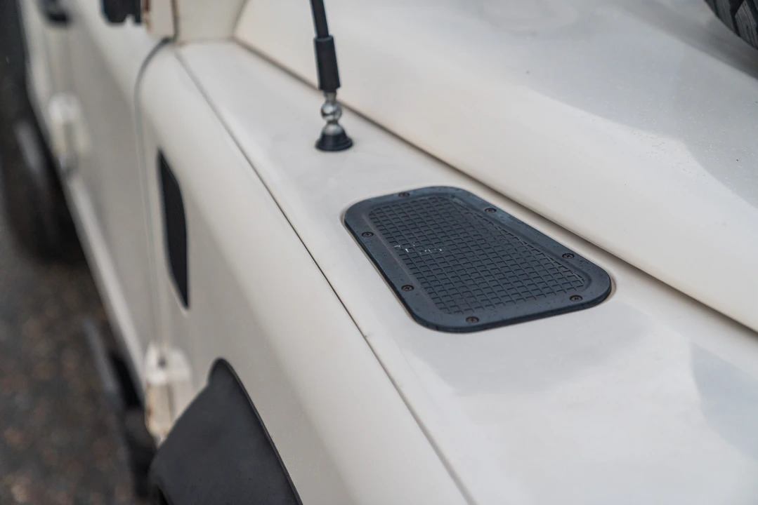 1996 Land Rover Defender 110 - Image 31 of 31