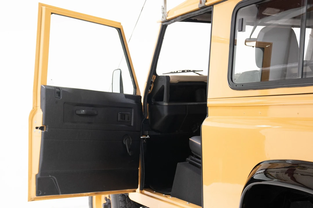 1996 Land Rover Defender - Image 22 of 31