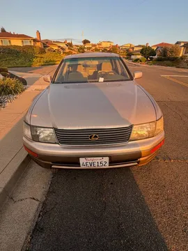 1996 Lexus LS400