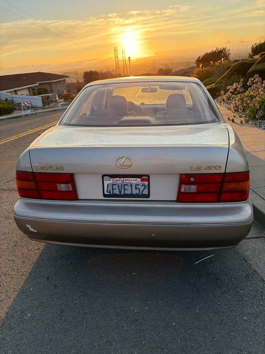 1996 Lexus LS 2nd Gen - Image 3 of 5