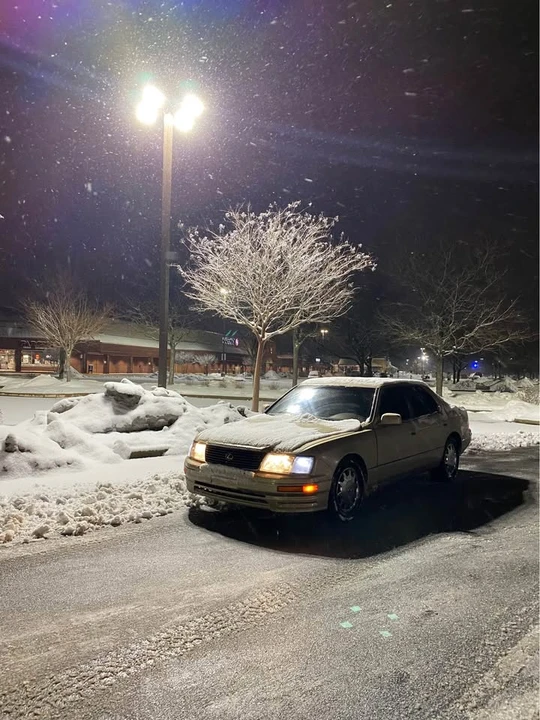 1996 Lexus LS 1st Gen - Image 4 of 5