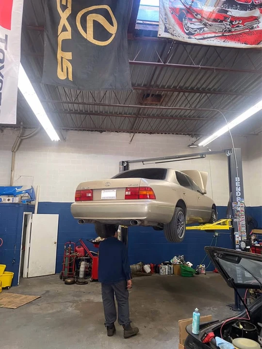1996 Lexus LS 1st Gen - Image 5 of 5