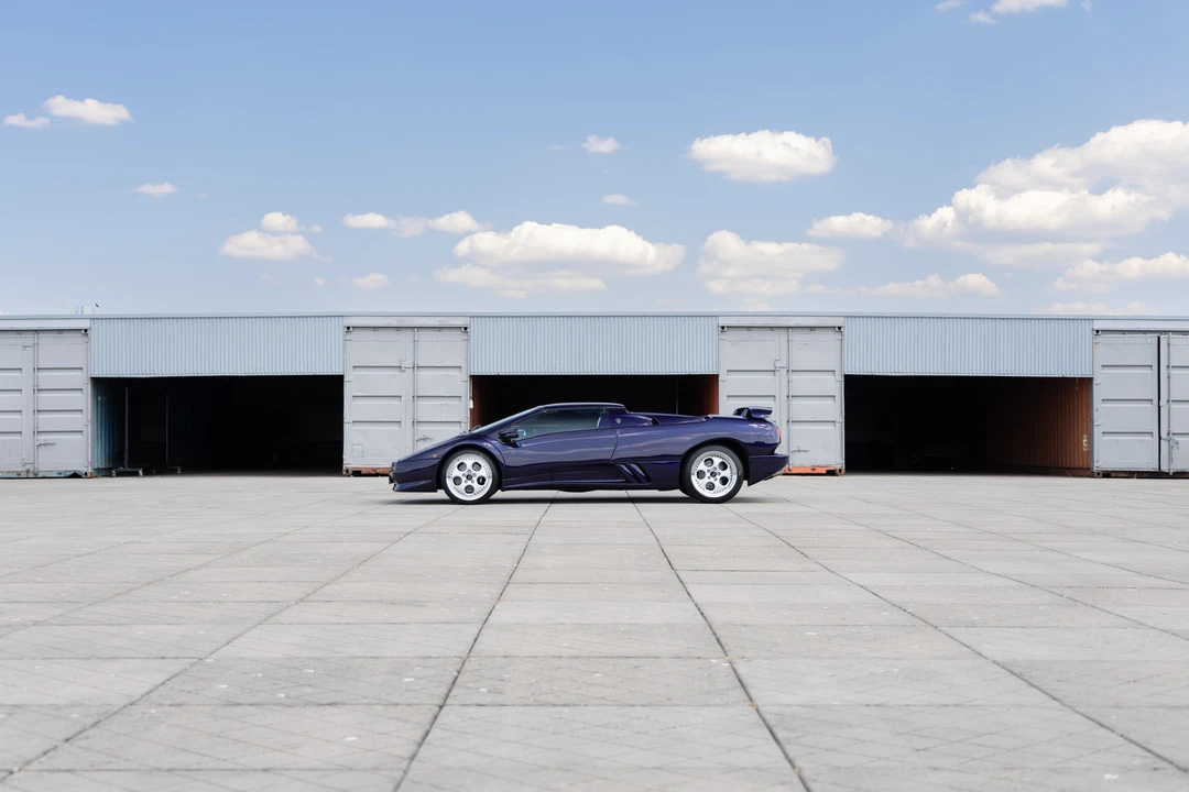 1996 Lamborghini Diablo VT - Image 11 of 31