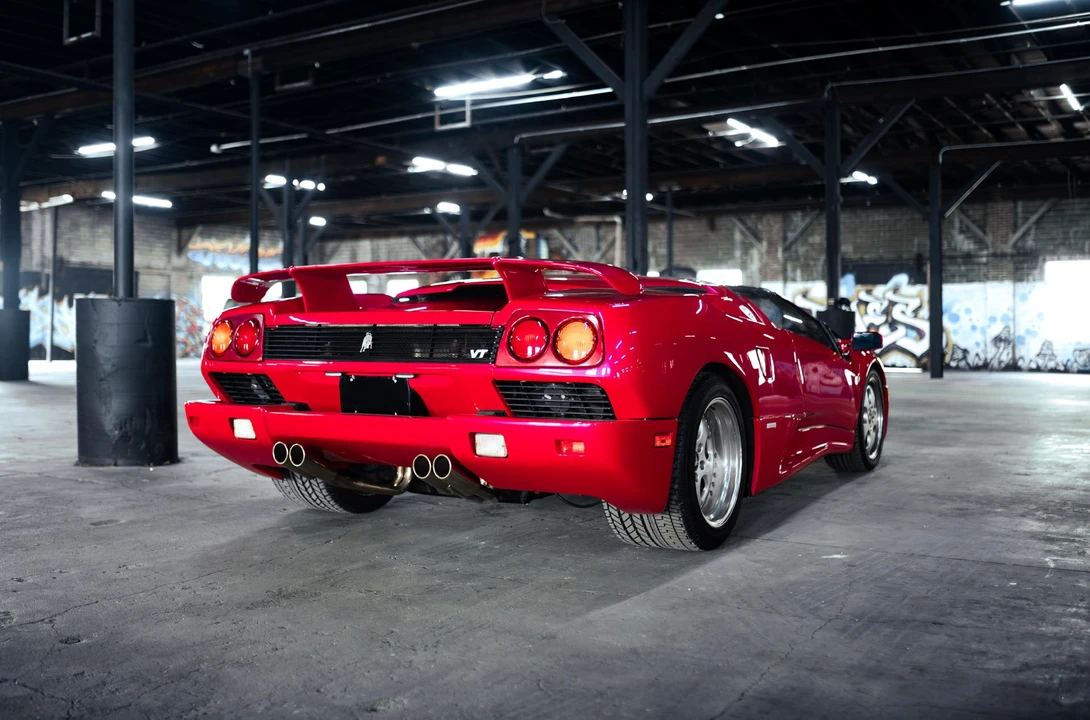 1996 Lamborghini Diablo VT - Image 11 of 31