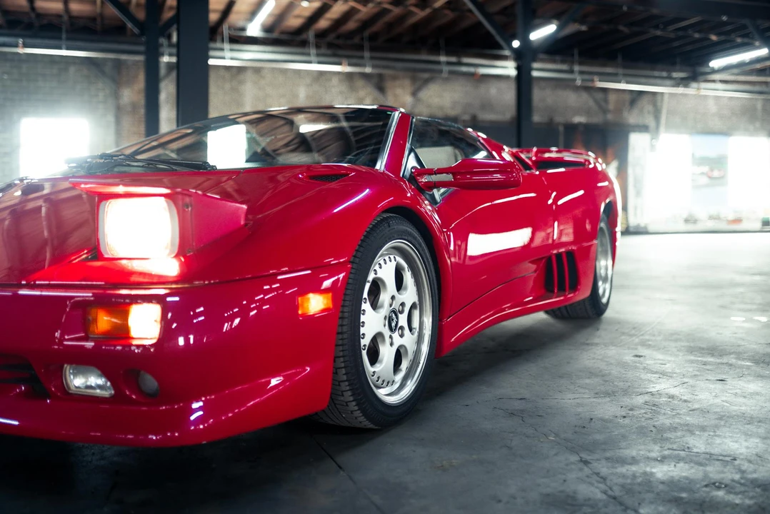 1996 Lamborghini Diablo VT - Image 28 of 31