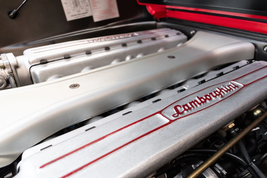1996 Lamborghini Diablo VT - Image 27 of 31