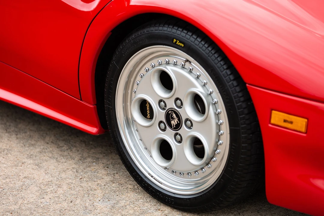 1996 Lamborghini Diablo VT - Image 2 of 31